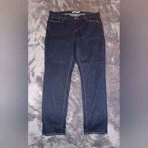 Women's Levis Jeans